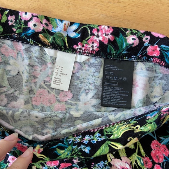 H&M skirt - Picture 2 of 3